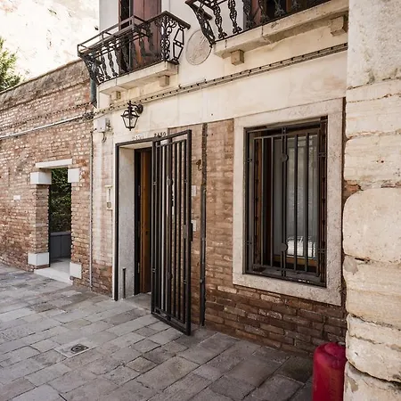 Myplace Cannaregio Townhouse Apartment *