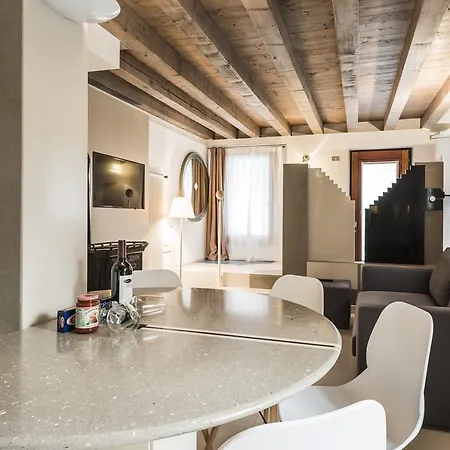 Apartment Myplace Cannaregio Townhouse Venice